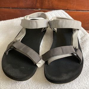 Teva Sandals Women’s Size 10.5